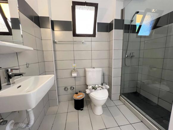 Bad in einer Wohnung Honigtal
